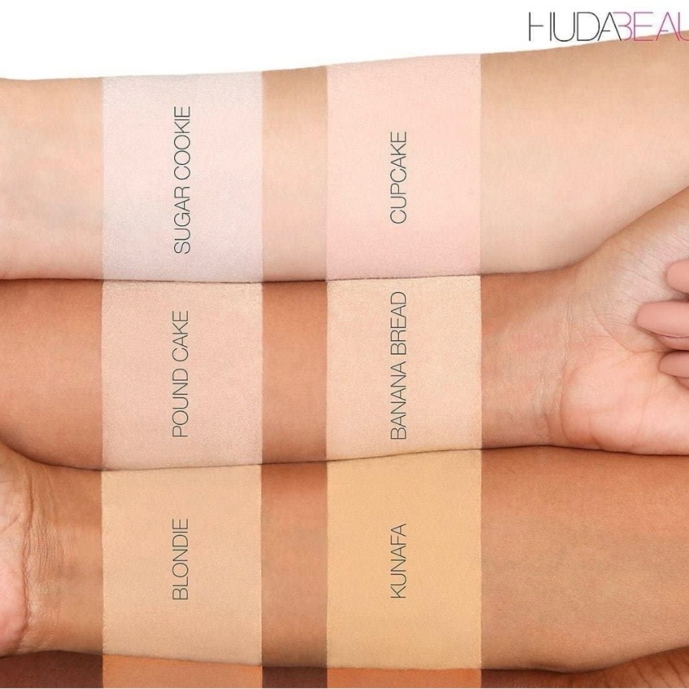 HUDA BEAUTY Setting Powder - Pound Cake - Picture 3 of 4